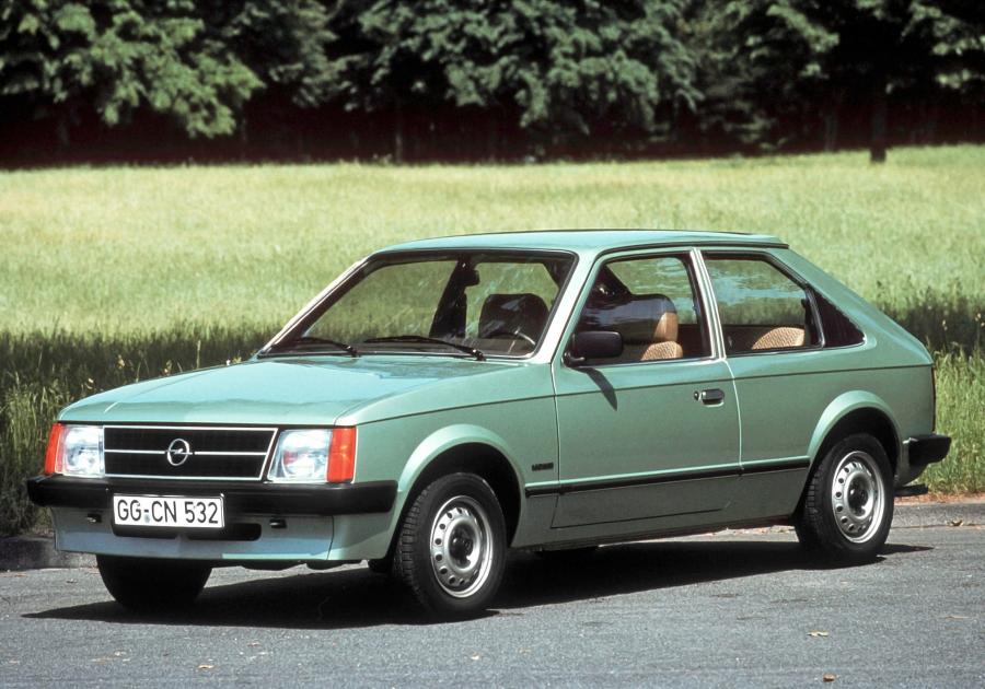  Opel Kadett 3-Door 1979 года  (фото 1 из 10)